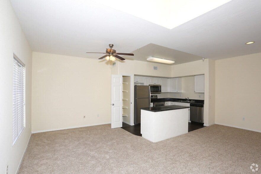 3 BR, 2.5 BA - TH - Vintara Apartments