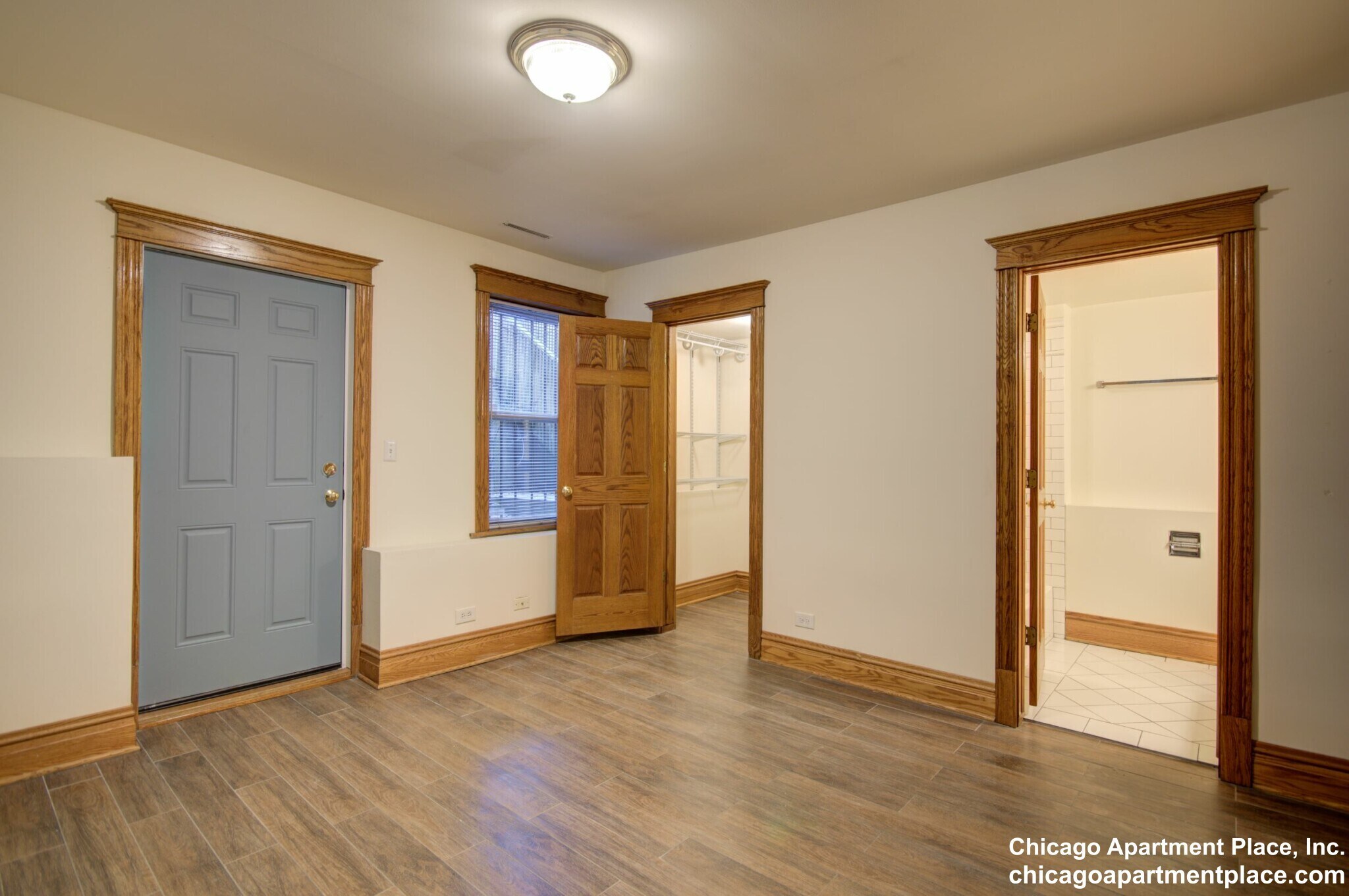 Building Photo - 1817 N Clybourn Ave