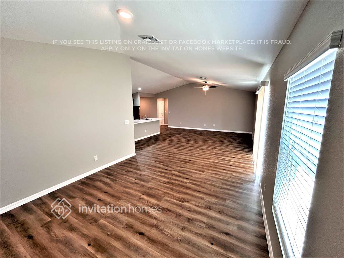 Building Photo - 21287 Hawthorne Ave