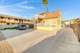 Building Photo - This spacious 1 bed, 1 bath apartment in a small, peaceful property in prime Lincoln Heights is n...