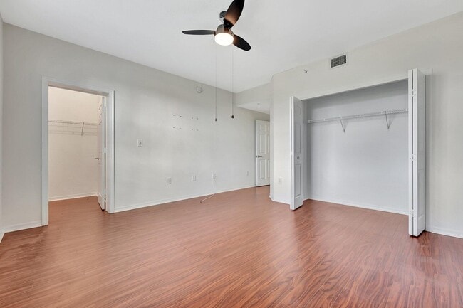 Building Photo - 15055 Michelangelo Blvd