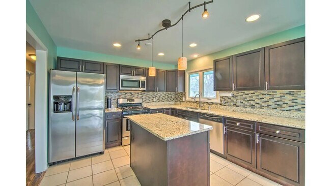 Primary Photo - Beautiful Home at Silver Lake