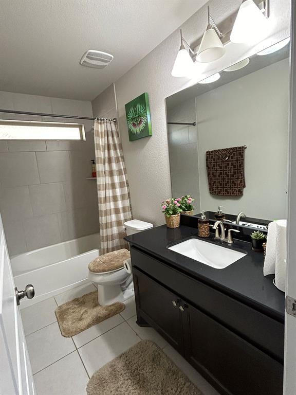 Building Photo - 2937 Diego Dr