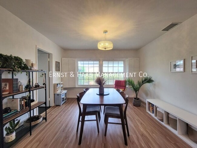 Building Photo - 5632 Hazelbrook Ave