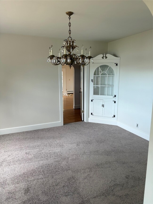 Building Photo - 660 Wheeler Hill Rd