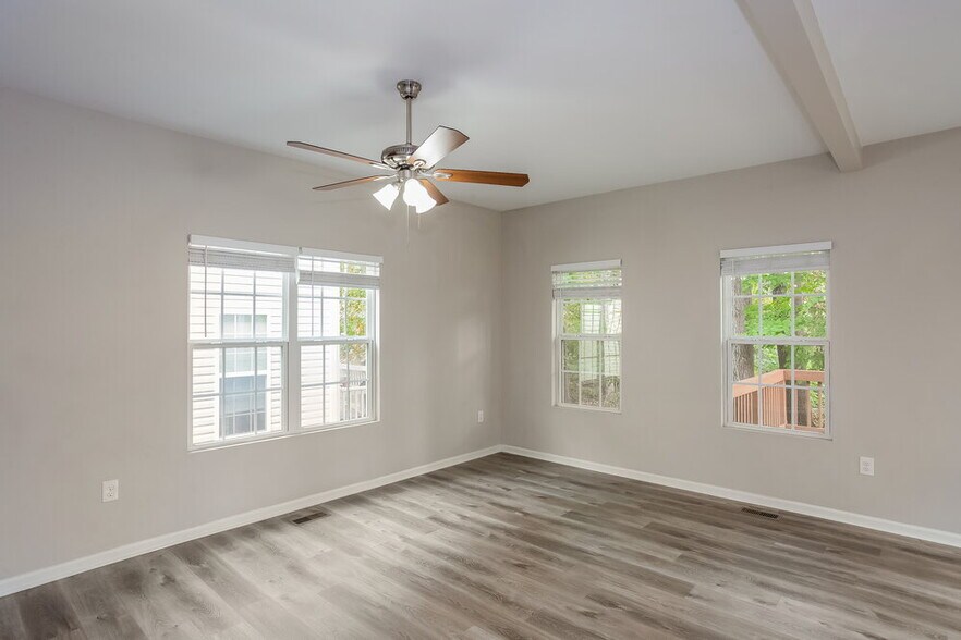 Building Photo - 149 High Bluff Cir