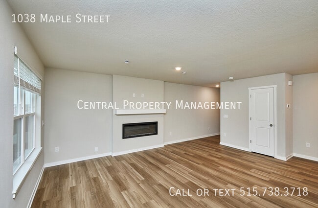 Building Photo - 1038 Maple St