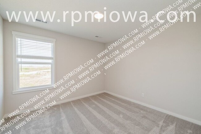 Building Photo - WAUKEE SCHOOLS!! 4 Bedroom, 2.5 Bathroom N...