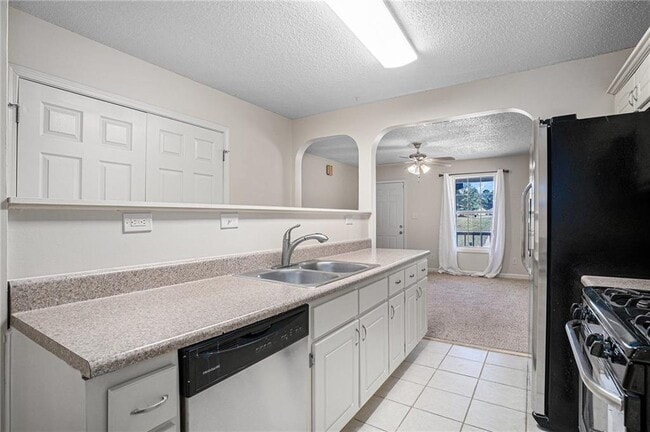 Building Photo - 1414 N Hampton Dr