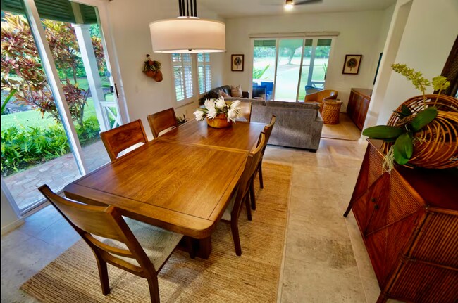 Building Photo - 1102-1102 Olani St