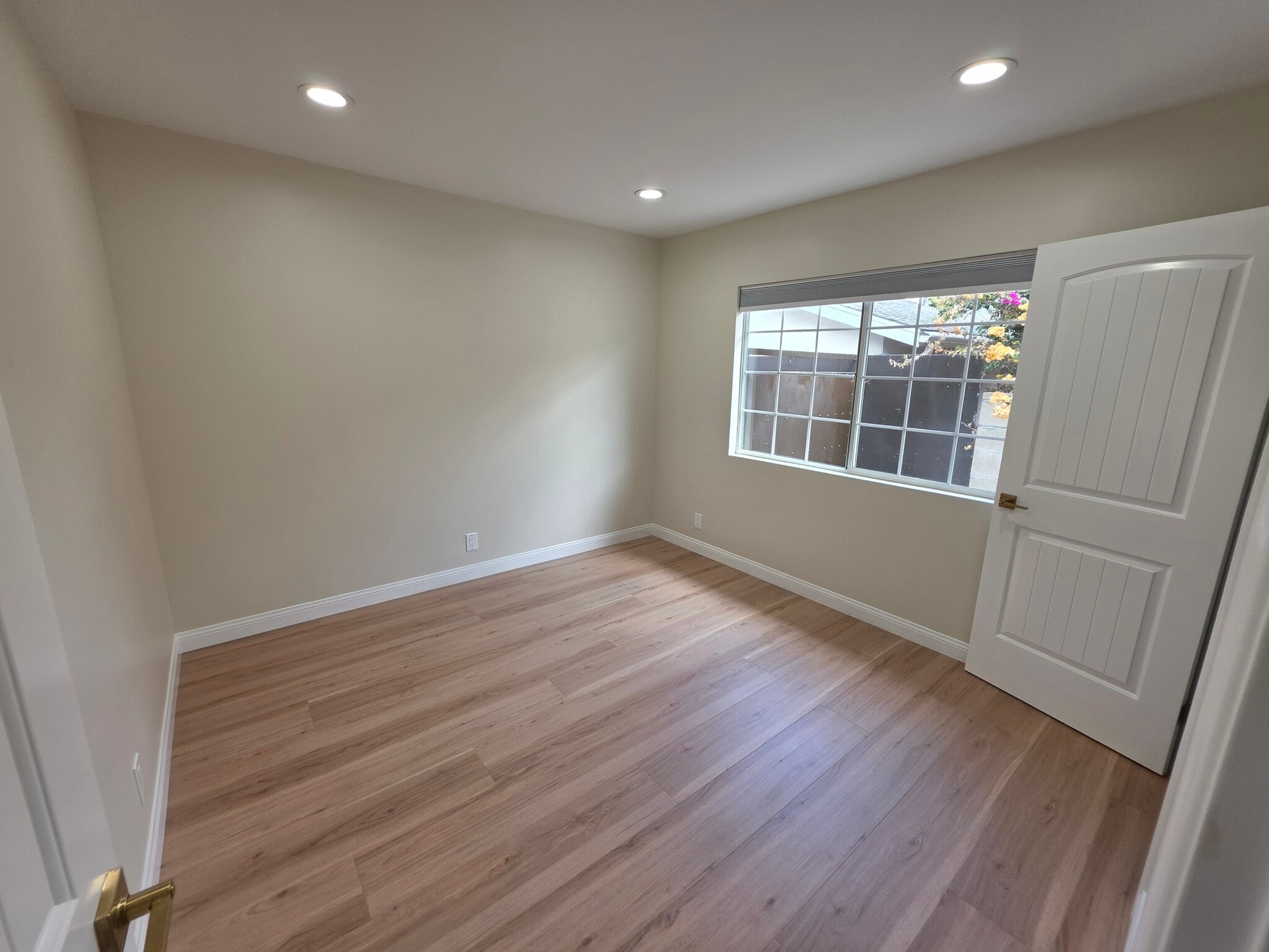 Building Photo - 6829 Murietta Ave