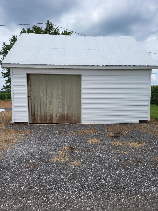 Building Photo - 909 Crouse Mill Ln