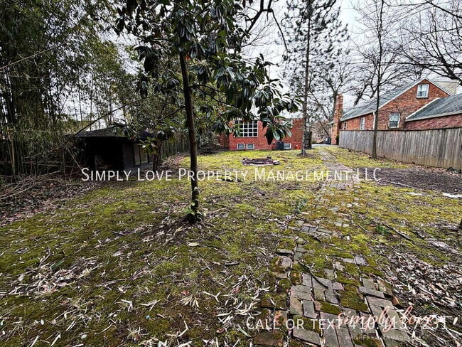 Building Photo - 4526 Albion Rd