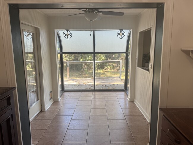 Building Photo - 2962 Mockingbird Ln