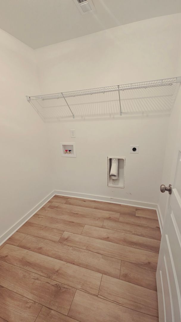 Building Photo - 2122 Ellsworth Lp Rd