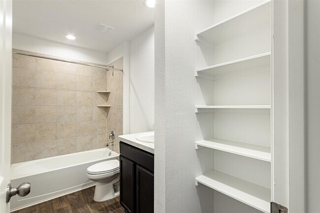 Building Photo - 21311 Violet Dusk Dr