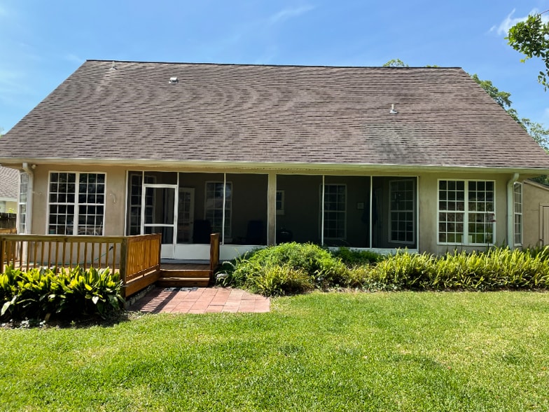 Building Photo - 215 S Harrington Rd