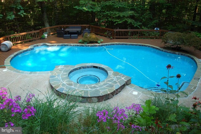 Building Photo - 9728 Swift Creek Ct