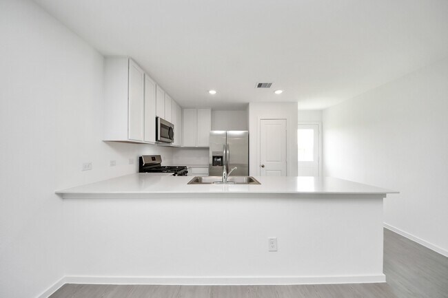 Building Photo - 311 Brandi Dr