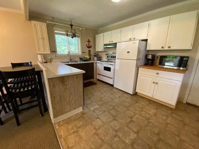 Building Photo - 29612 K Pl
