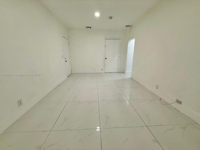 Building Photo - 2369 SW 17th Terrace