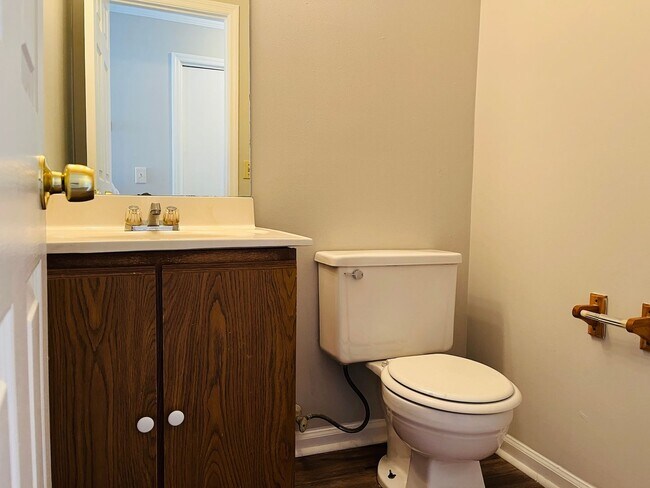 Building Photo - Welcome to Smyrna! Prime location, newly renovated, private fenced backyard, must see!