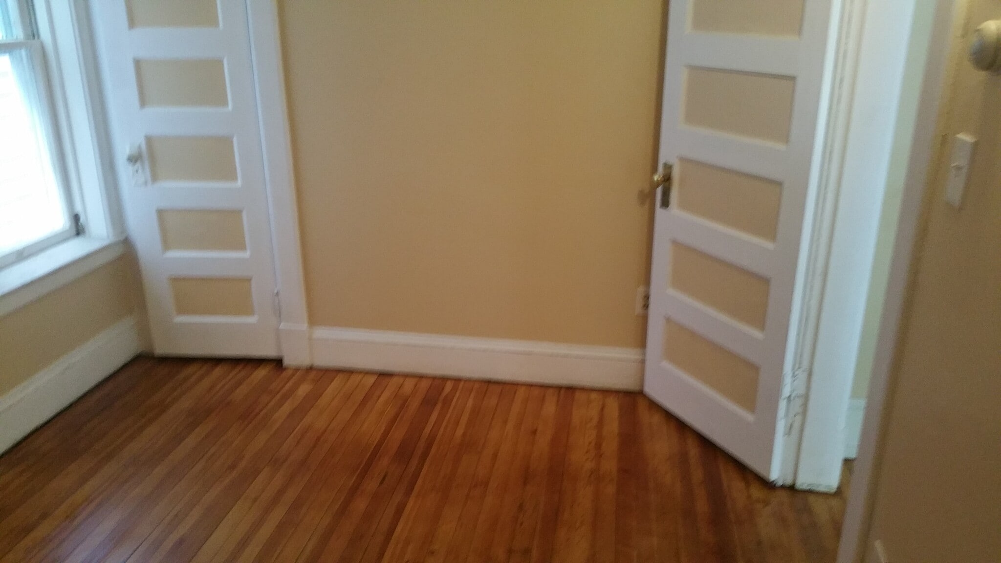 Building Photo - 315 McClellan St