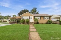 Building Photo - 320 Suttons Ln