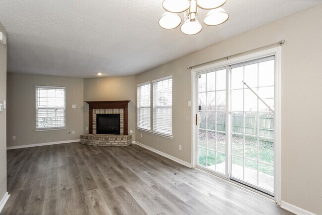 Building Photo - 1170 Freemont Ln