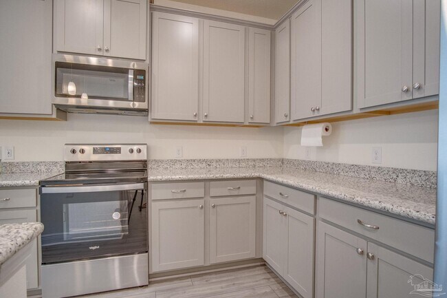 Building Photo - 4620 Sago Palm Cir