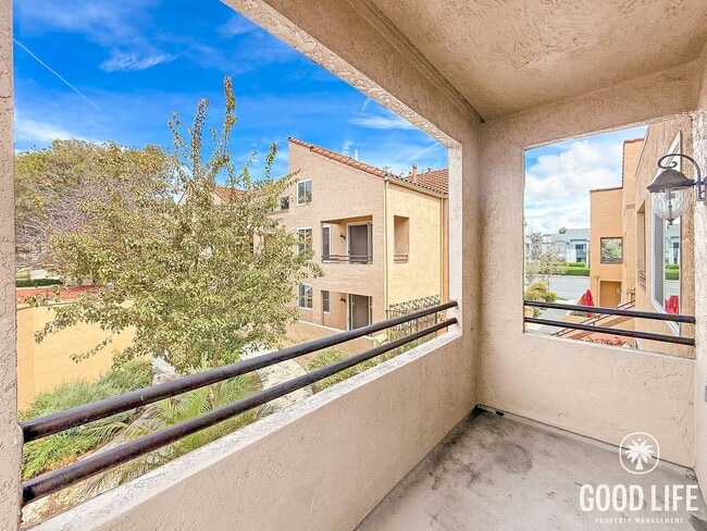 Building Photo - Beautiful 2B/2BA Condo in UTC!