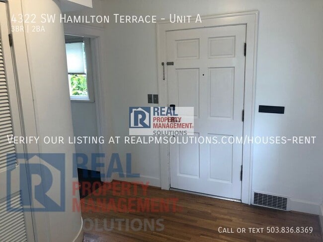 Building Photo - 4322 SW Hamilton Terrace