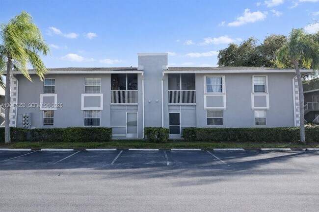 Building Photo - 464 NE 210th Cir Terrace