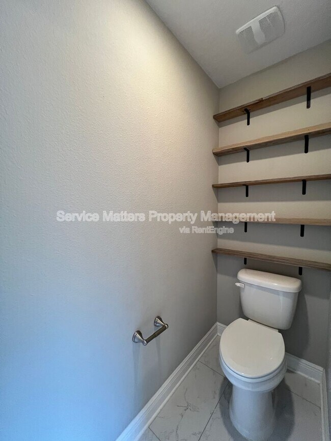 Building Photo - 7913 Majestic Cypress Dr