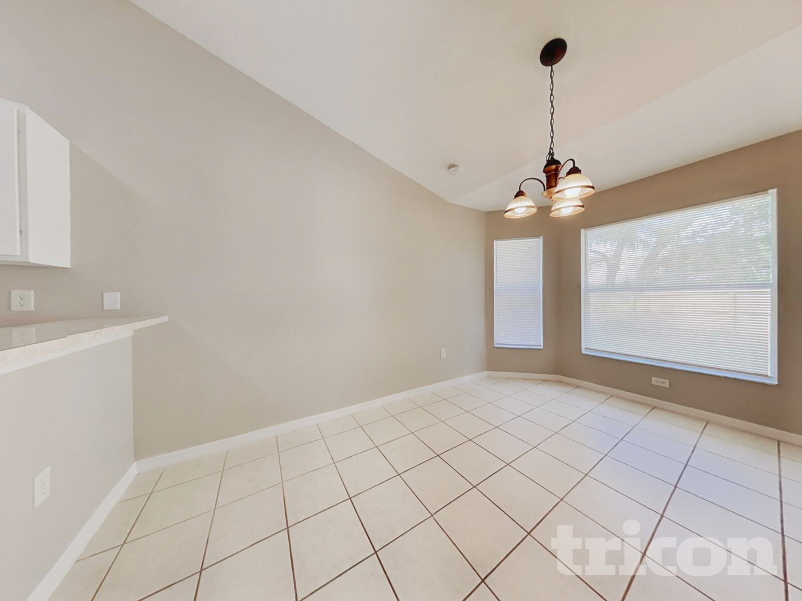 Building Photo - 1193 Sanger Ave