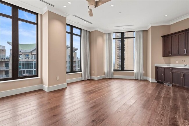 Building Photo - 3376 Peachtree Rd NE