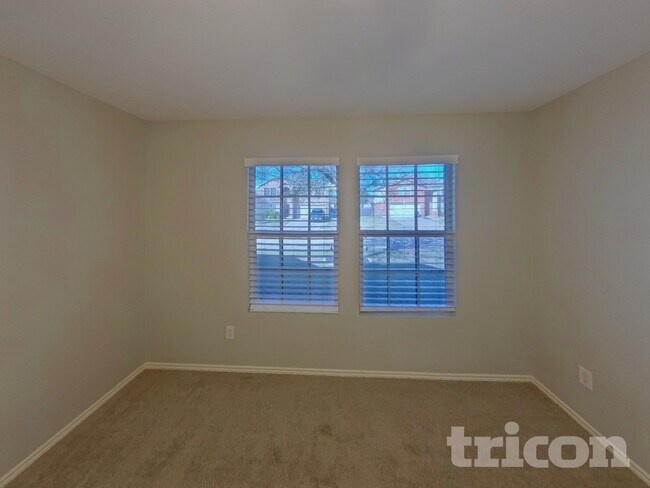 Building Photo - 1437 Lauren Dr