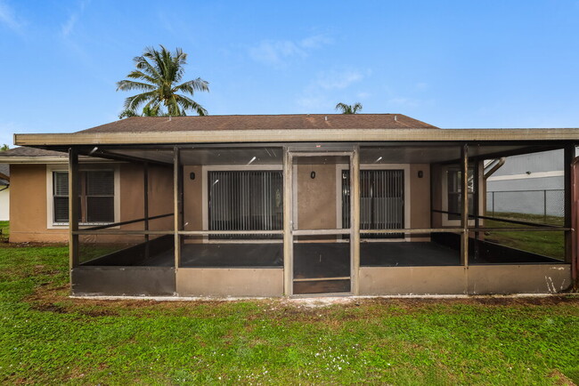 Building Photo - 108 Sherwood Dr