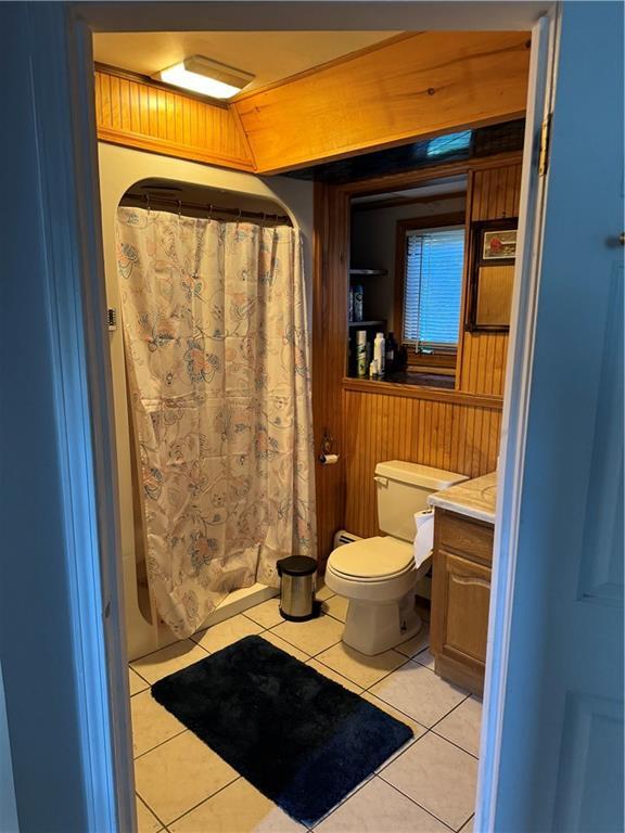 Building Photo - 57 Sheila Dr