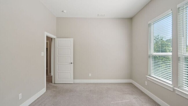 Building Photo - 1533 Teresa Ann Ln