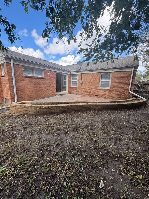 Building Photo - 1663 S Woodlawn Blvd