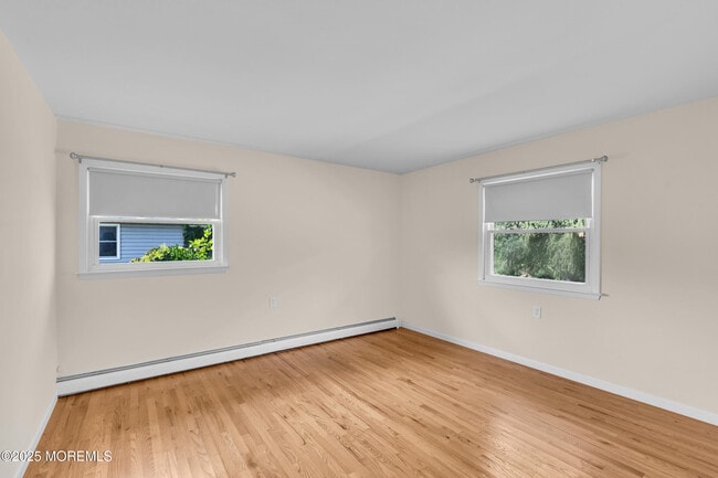 Building Photo - 164 Charlotteville Dr S