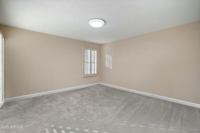 Building Photo - 5998 N 78th St