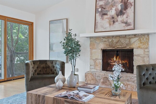 Building Photo - 3633 Peregrine Falcon Dr