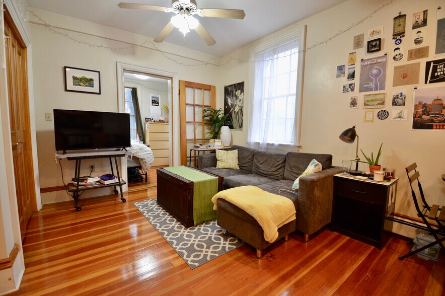 Building Photo - 24 Grovenor Rd