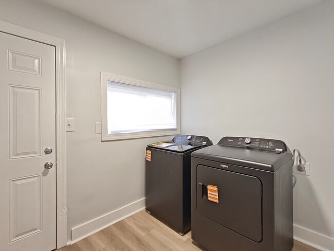 Building Photo - 2541 N 9th St