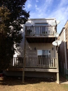 Building Photo - 2703 W Medill Ave