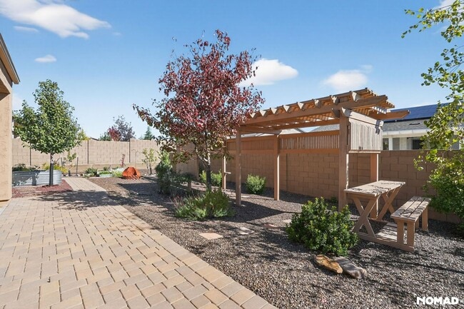 Building Photo - 5355 N Evans Way