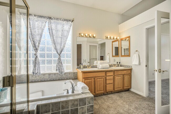 Building Photo - 4884 Sanctuary Grove