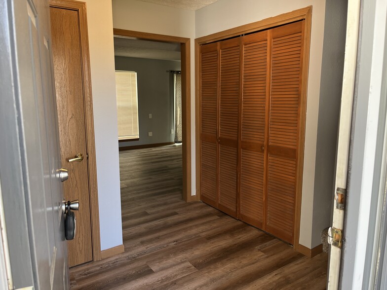 Entryway/Foyer - 2123 Bridgewater Cir